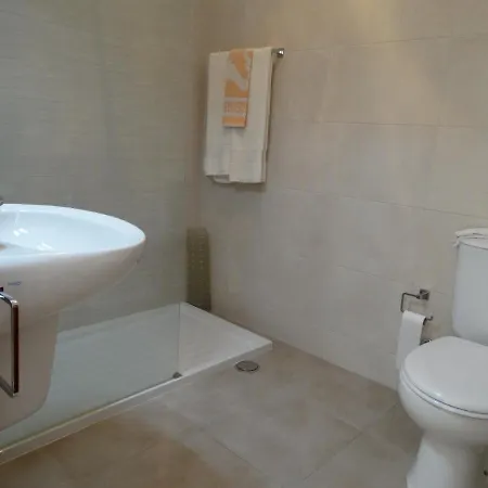 Com Piscina Junto A - Alvor